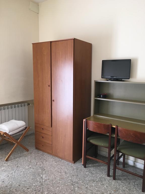 Hotel Casa Nostra Signora à Isola Farnese Extérieur photo