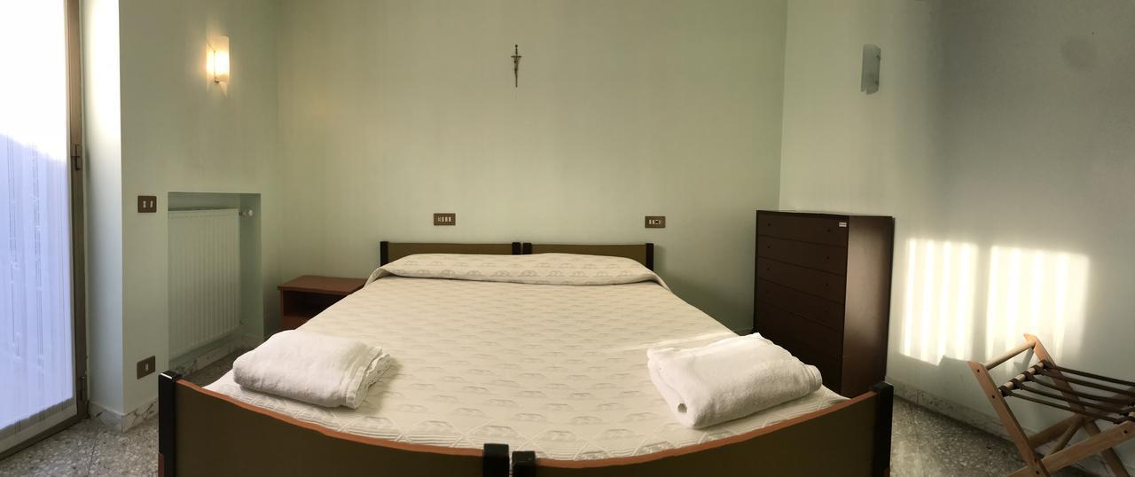 Hotel Casa Nostra Signora à Isola Farnese Extérieur photo