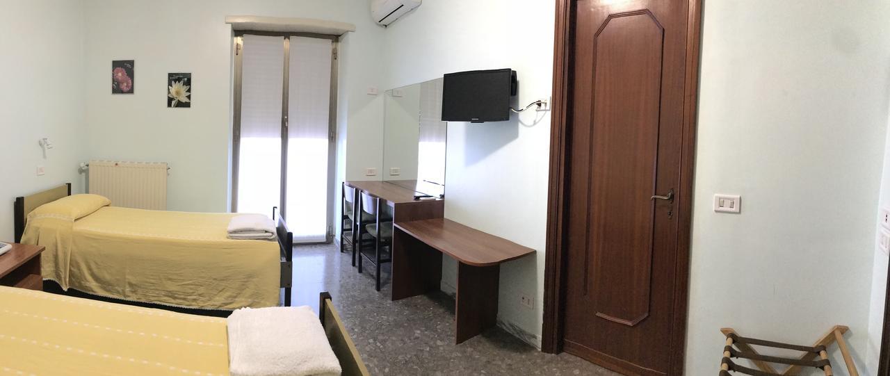 Hotel Casa Nostra Signora à Isola Farnese Extérieur photo